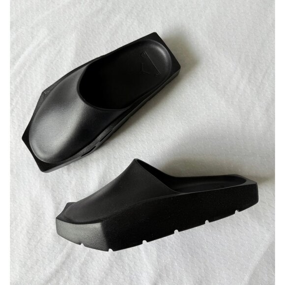 7 Women’s slides Air Jordan Billie Eilish x Jordan Hex Mule 'Black' DQ8337-001 - Picture 2 of 5